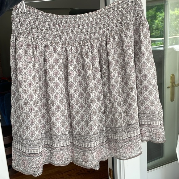 Joie gray and pink print mini skirt. Size M. - Picture 7 of 8